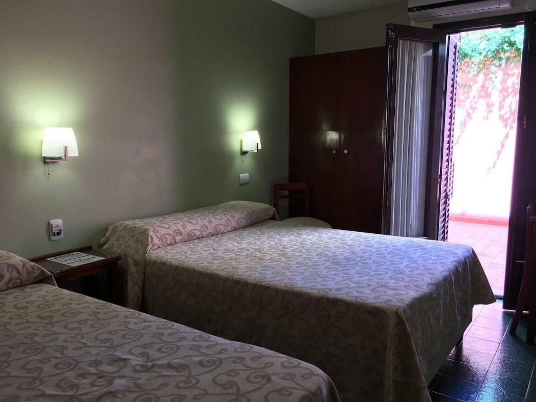Residencial Italia Bed and Breakfast Córdoba Eksteriør billede