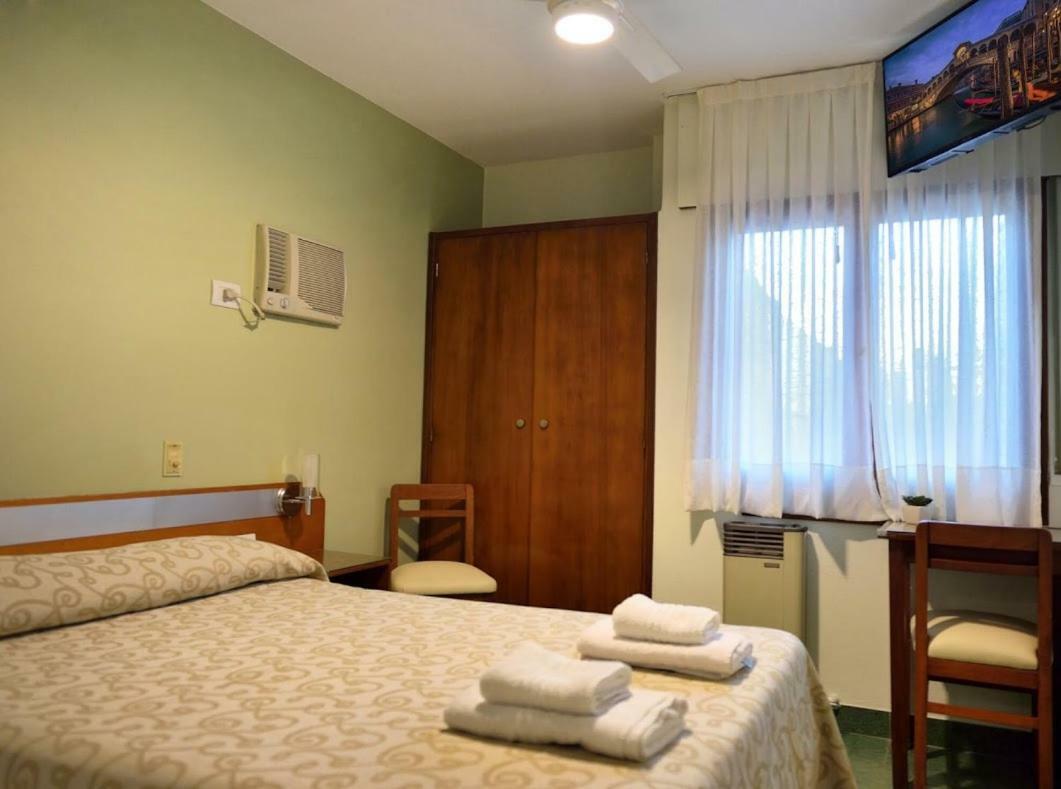 Residencial Italia Bed and Breakfast Córdoba Eksteriør billede
